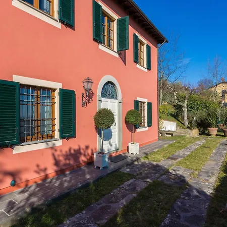 Lush In Tuscan Countryside Villa *