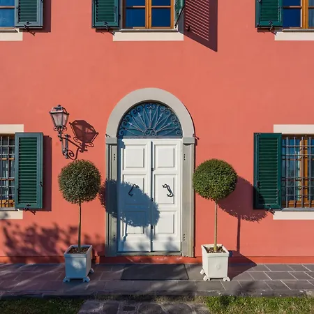 Lush In Tuscan Countryside Villa *