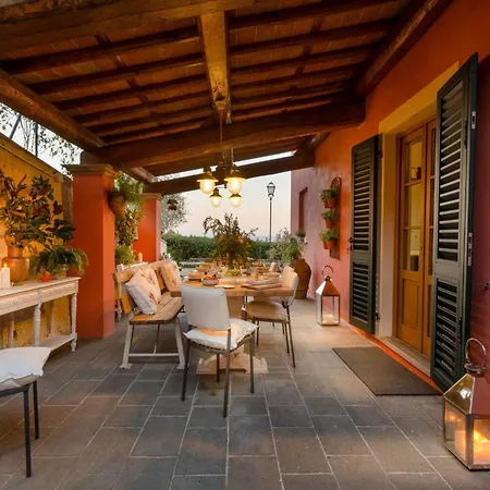 Lush In Tuscan Countryside Villa *
