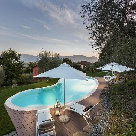 Villa Lush In Tuscan Countryside *